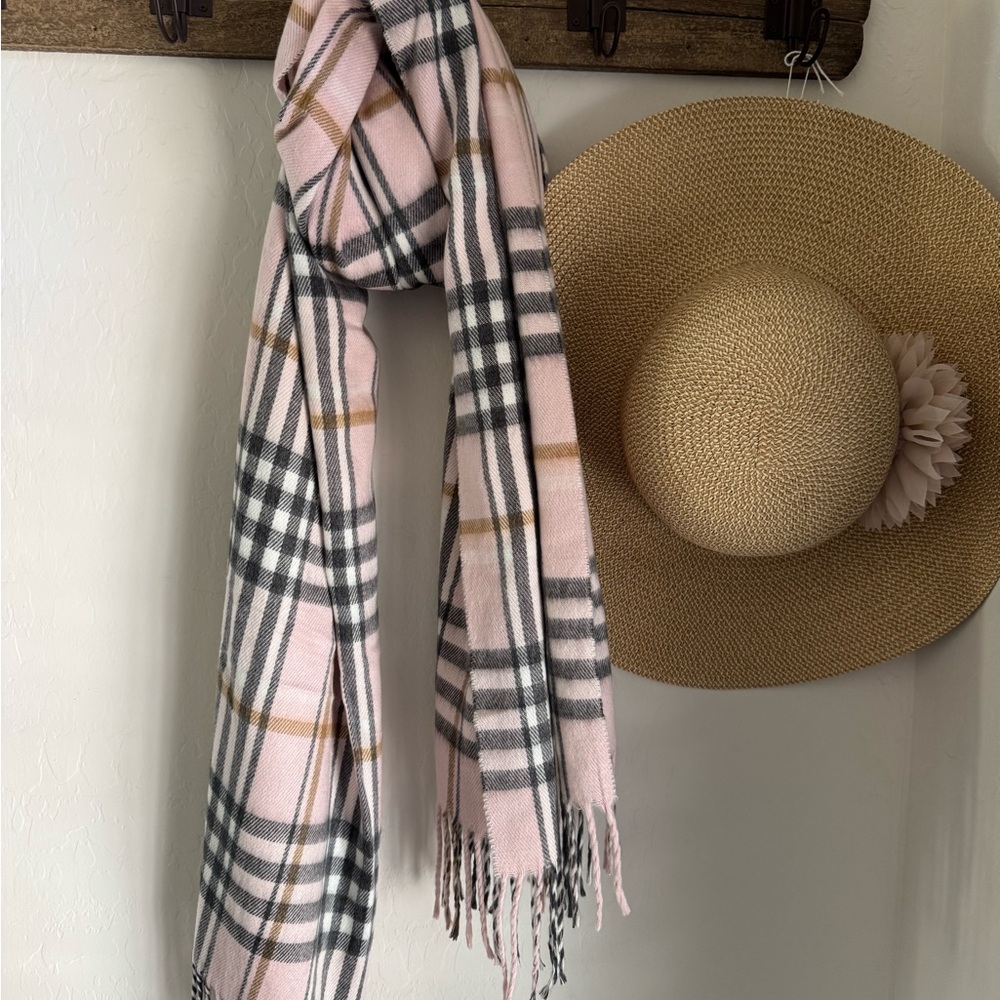 Cashmere Plaid Scarf Wrap Gray/Pink 72”x28” Made in Florence Italy NWOT